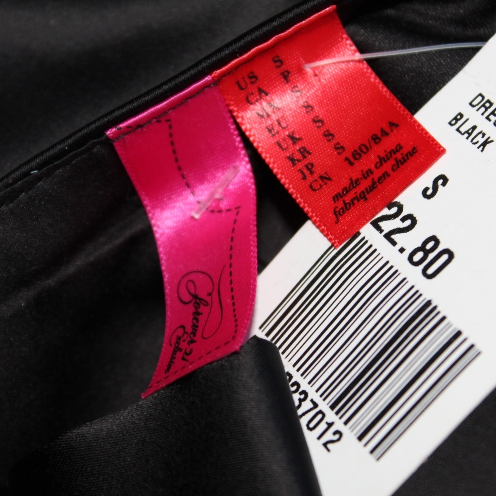 🎉NWT!🎉Forever 21 Exclusive 50's Inspired Dress - Picture 6 of 8